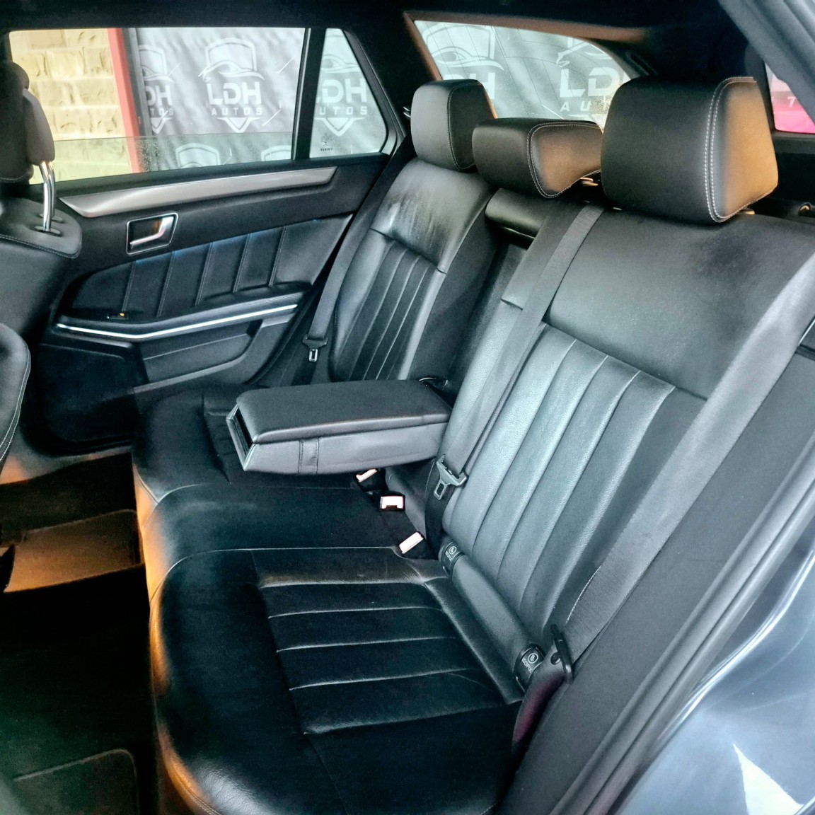 Used Mercedes-Benz E Class 2015 for sale - 76855421: Photo 20