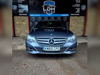 Used Mercedes-Benz E Class 2015 for sale - 76855421: Photo
