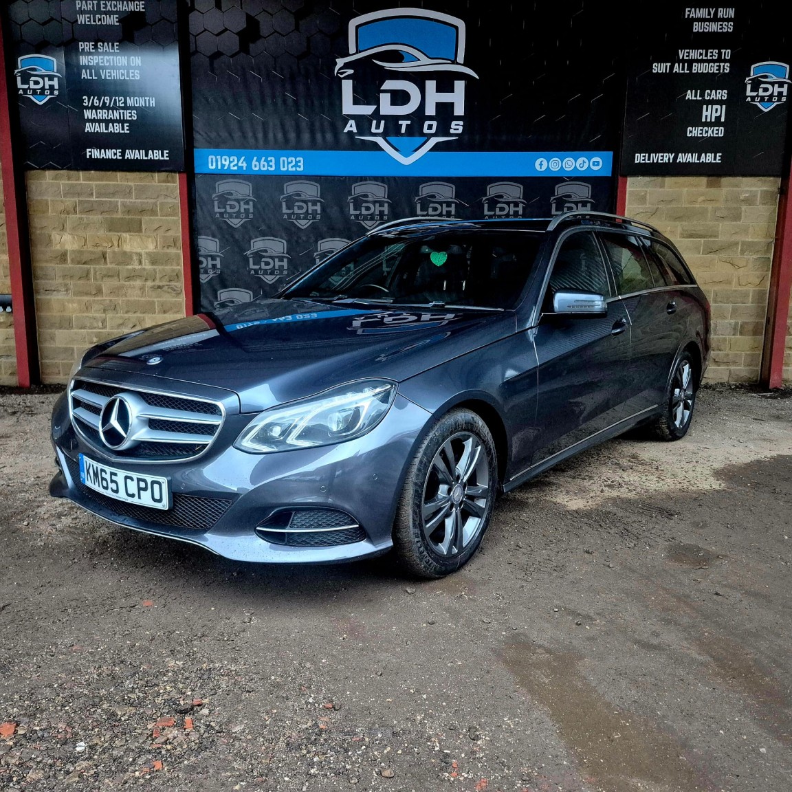 Used Mercedes-Benz E Class 2015 for sale - 76855421: Photo 3