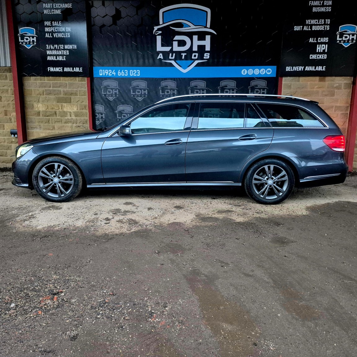 Used Mercedes-Benz E Class 2015 for sale - 76855421: Photo 4