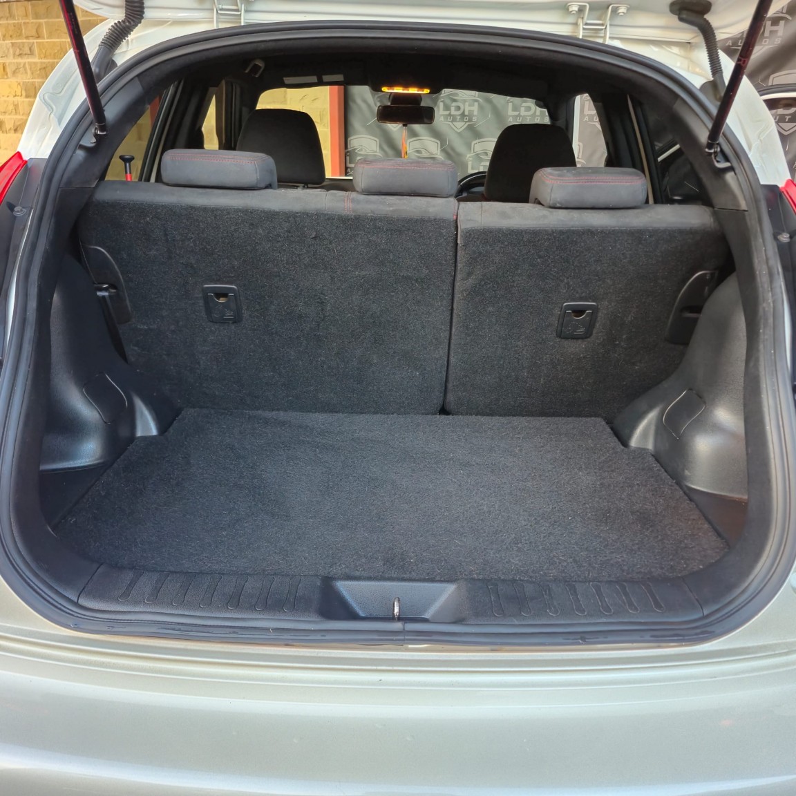 Used Nissan Juke 2013 for sale - 76455450: Photo 19