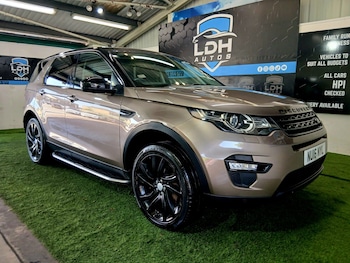 Used Land Rover Discovery Sport 2016 for sale - 79004375: Photo