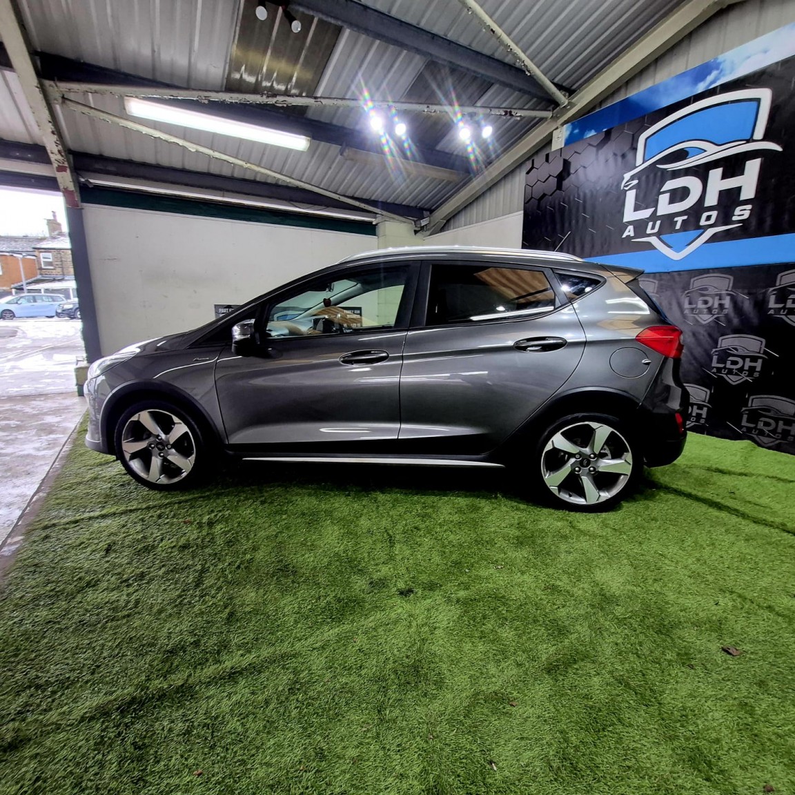 Used Ford Fiesta 2018 for sale - 77148236: Photo 3