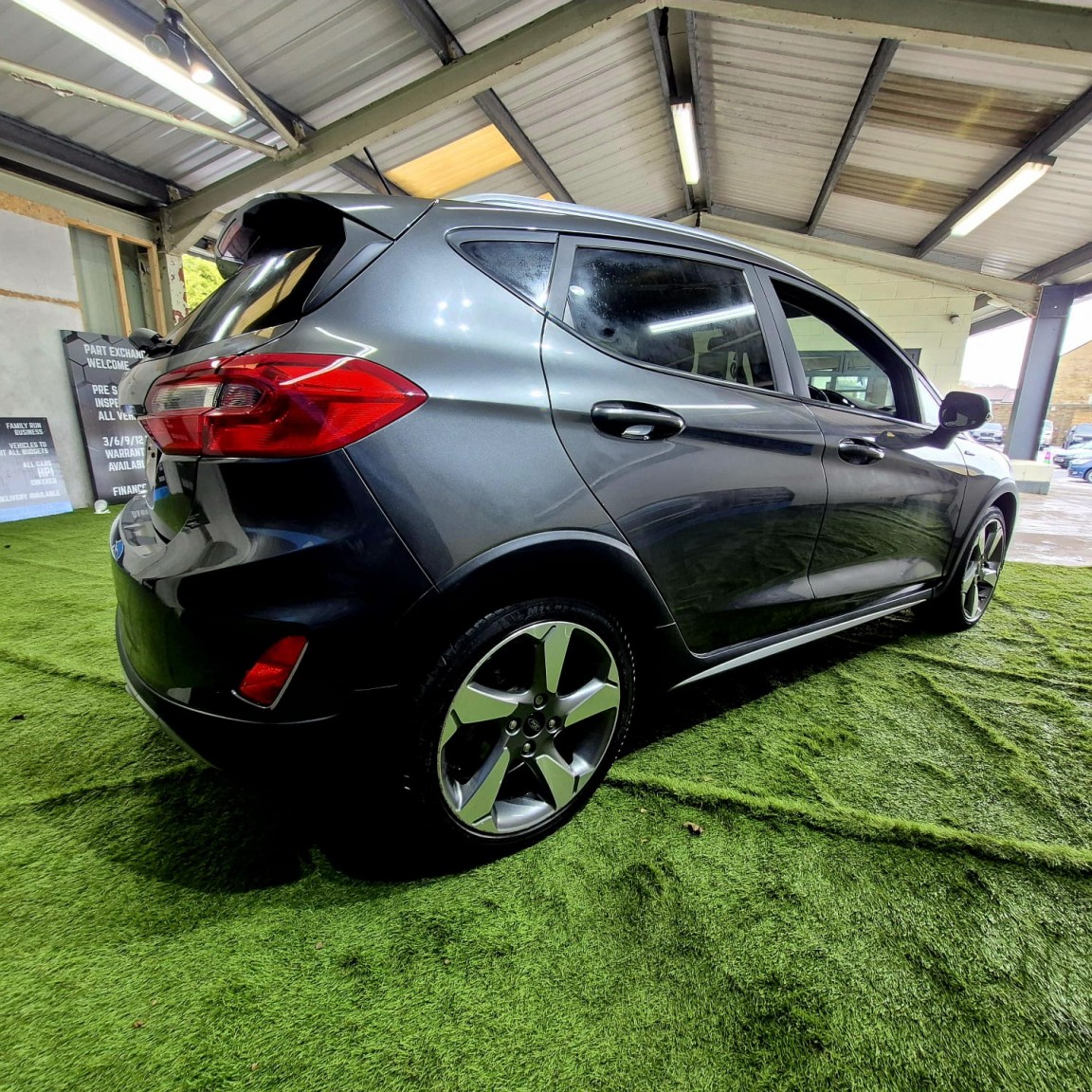 Used Ford Fiesta 2018 for sale - 77148236: Photo 5