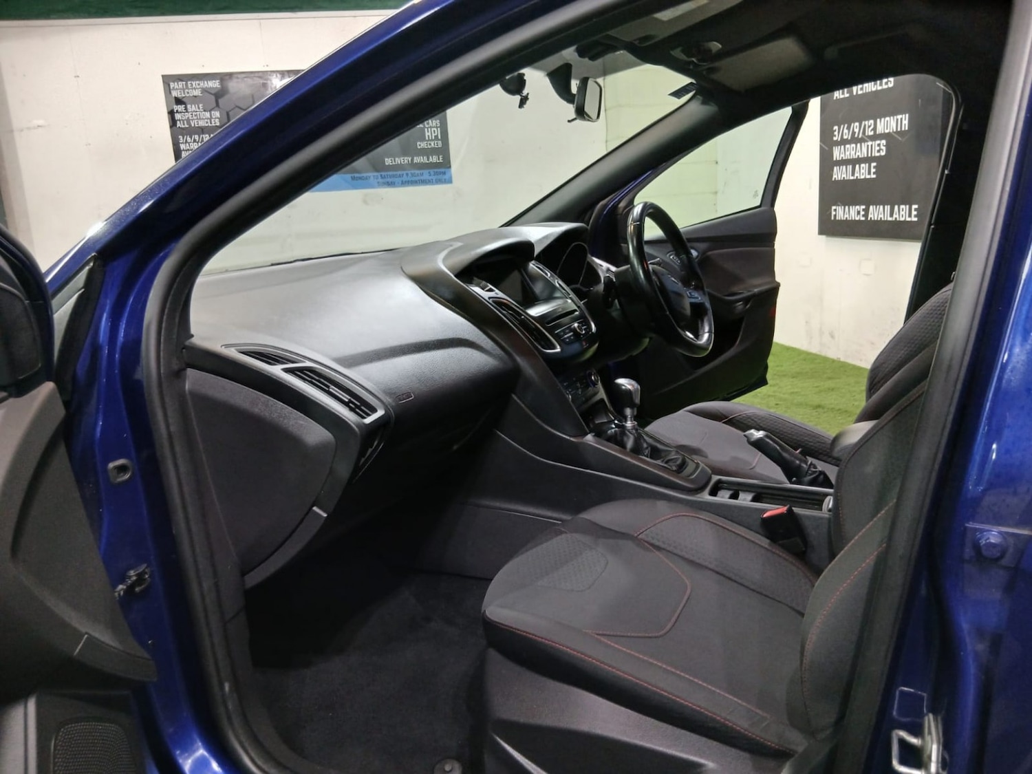 Used Ford Focus 2017 for sale - 77350110: Photo 12