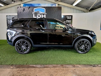 Used Land Rover Discovery Sport 2018 for sale - 78882294: Photo