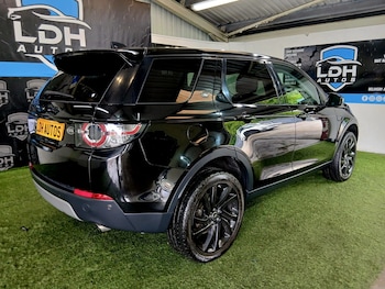 Used Land Rover Discovery Sport 2018 for sale - 78882294: Photo