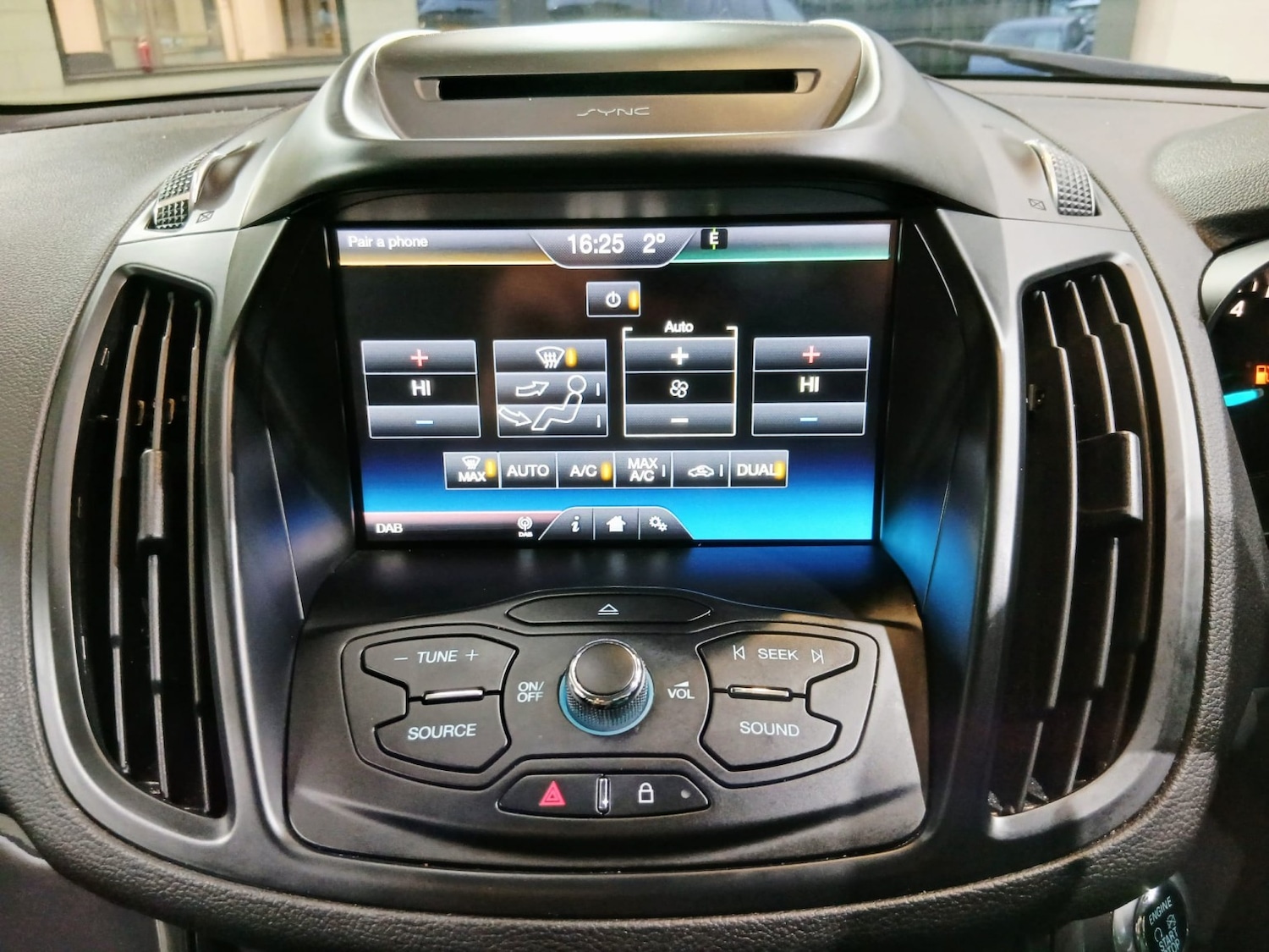 Used Ford Kuga 2015 for sale - 77377775: Photo 13