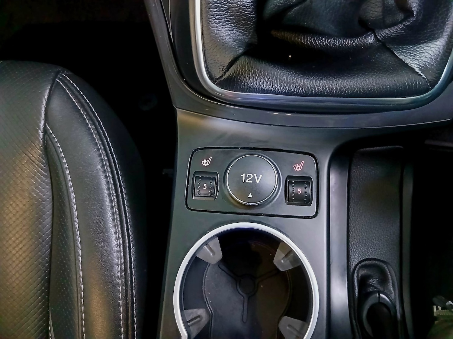 Used Ford Kuga 2015 for sale - 77377775: Photo 16