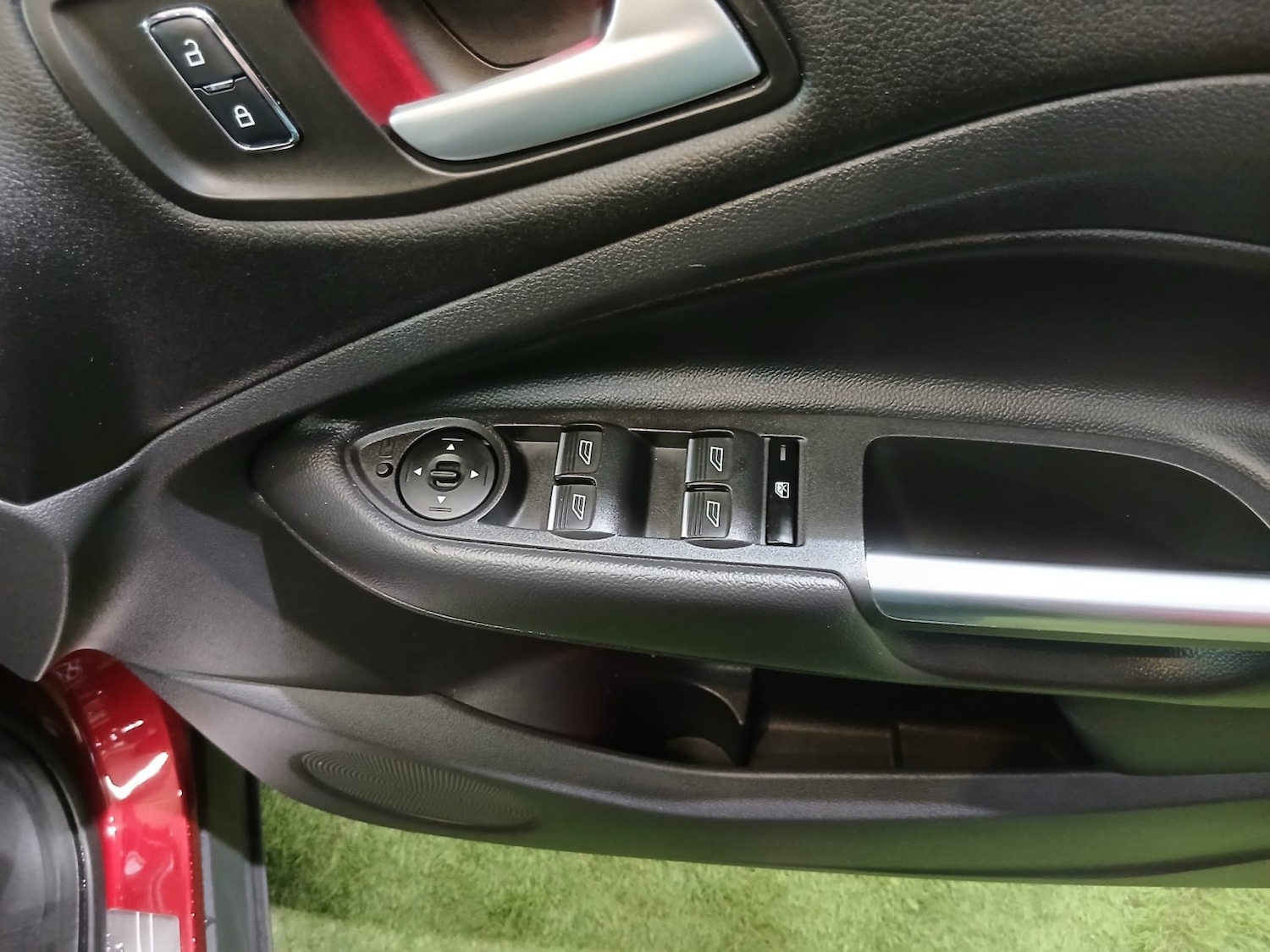 Used Ford Kuga 2015 for sale - 77377775: Photo 17