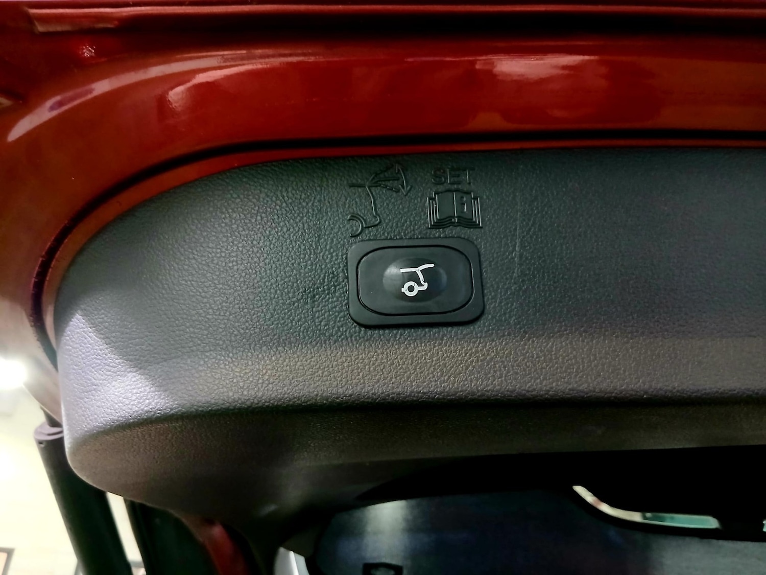 Used Ford Kuga 2015 for sale - 77377775: Photo 22