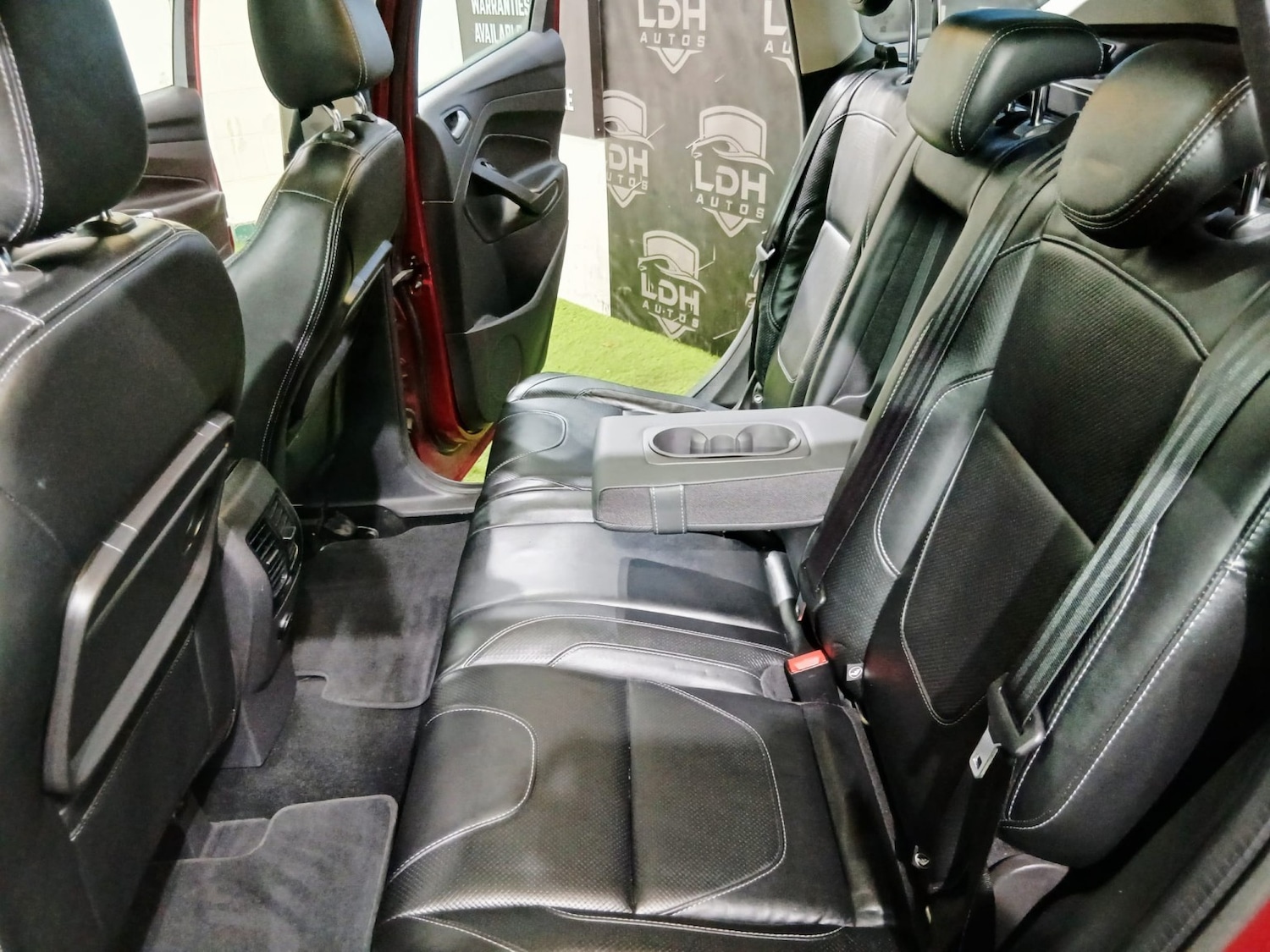 Used Ford Kuga 2015 for sale - 77377775: Photo 28