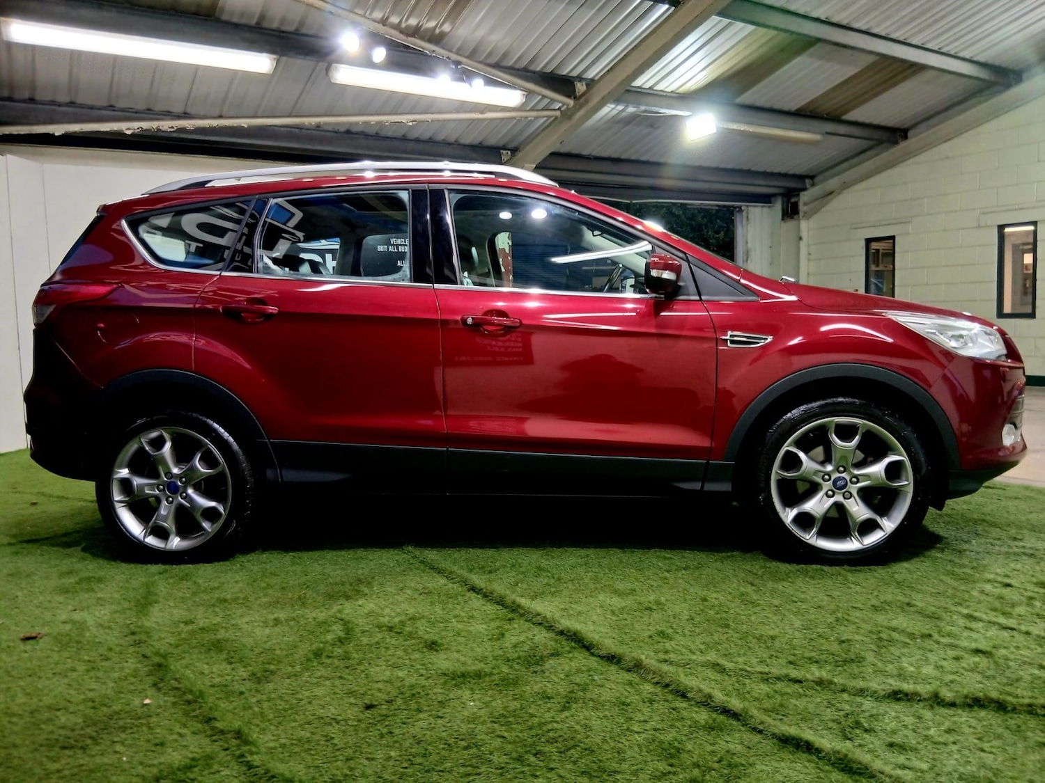 Used Ford Kuga 2015 for sale - 77377775: Photo 5