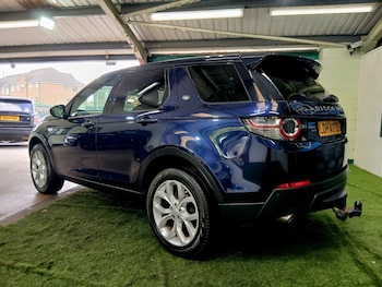 Used Land Rover Discovery Sport 2016 for sale - 78531393: Photo