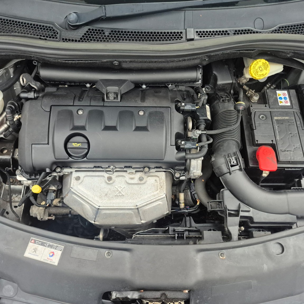 Used Peugeot 208 2013 for sale - 76769531: Photo 16