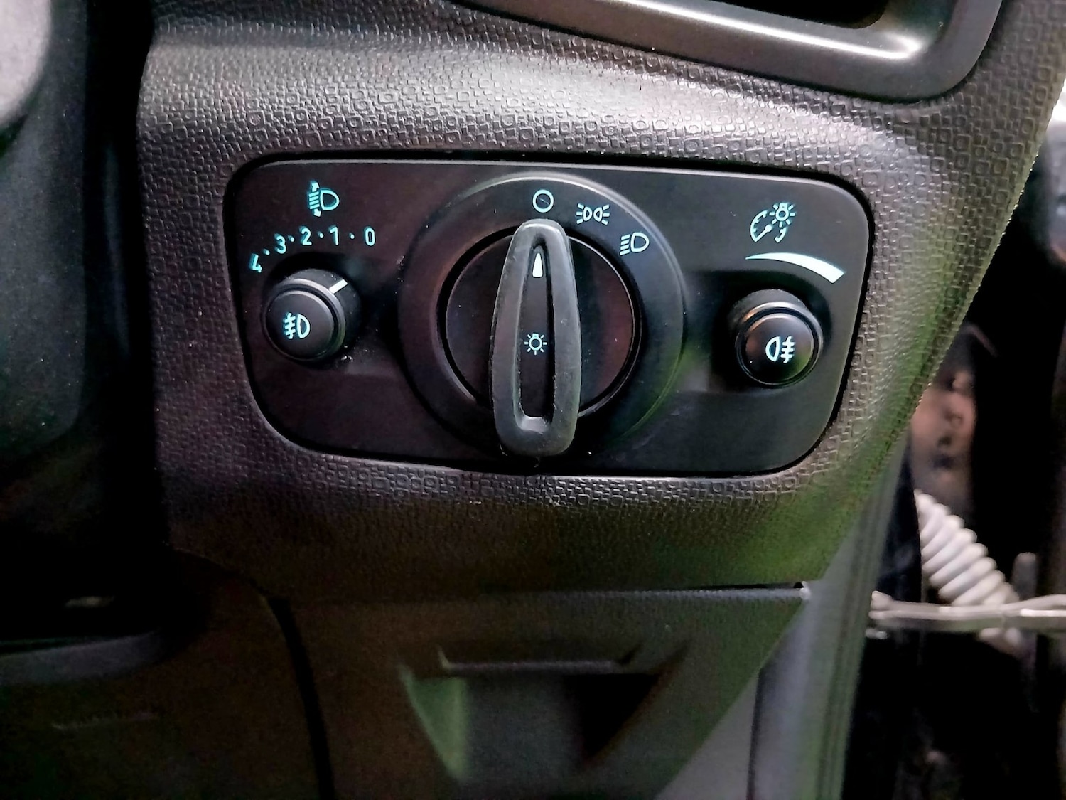 Used Ford Ecosport 2015 for sale - 77774728: Photo 15