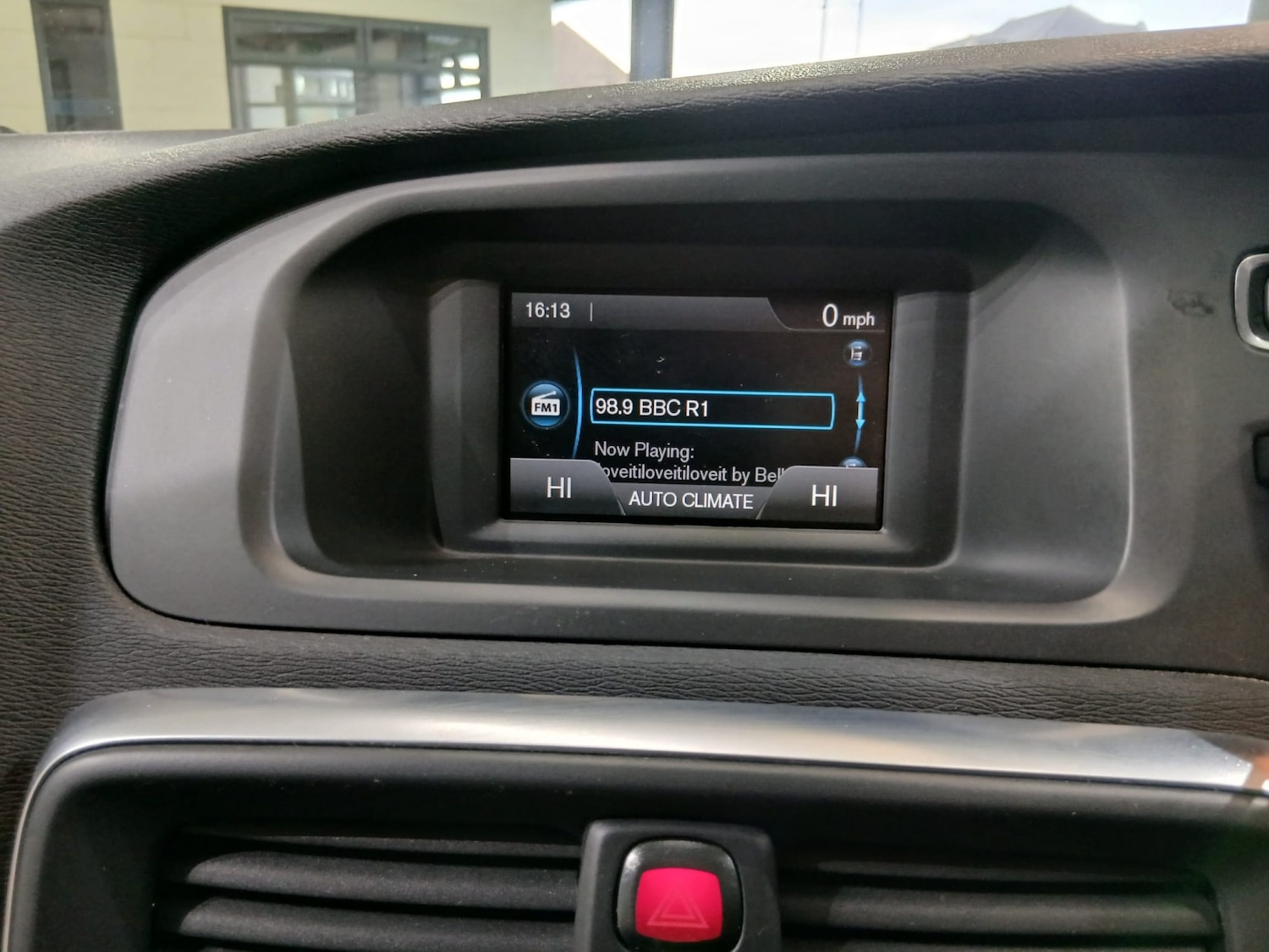 Used Volvo V40 2014 for sale - 77675731: Photo 21