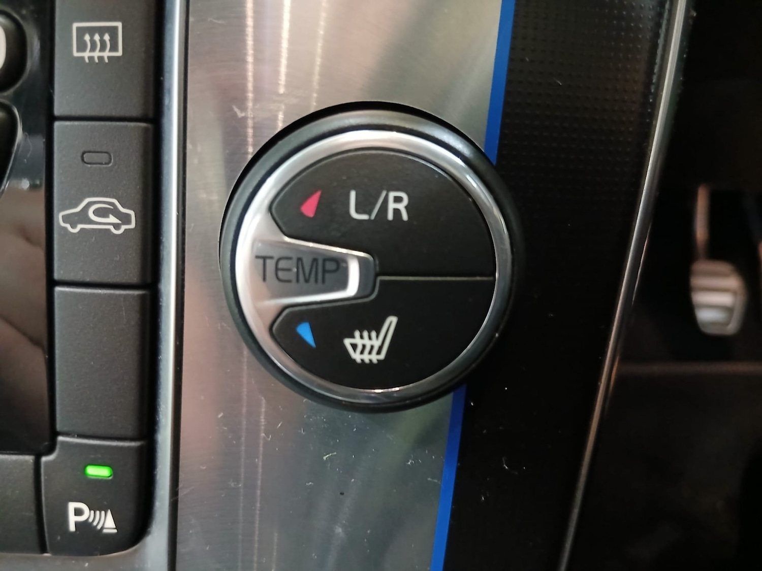 Used Volvo V40 2014 for sale - 77675731: Photo 27