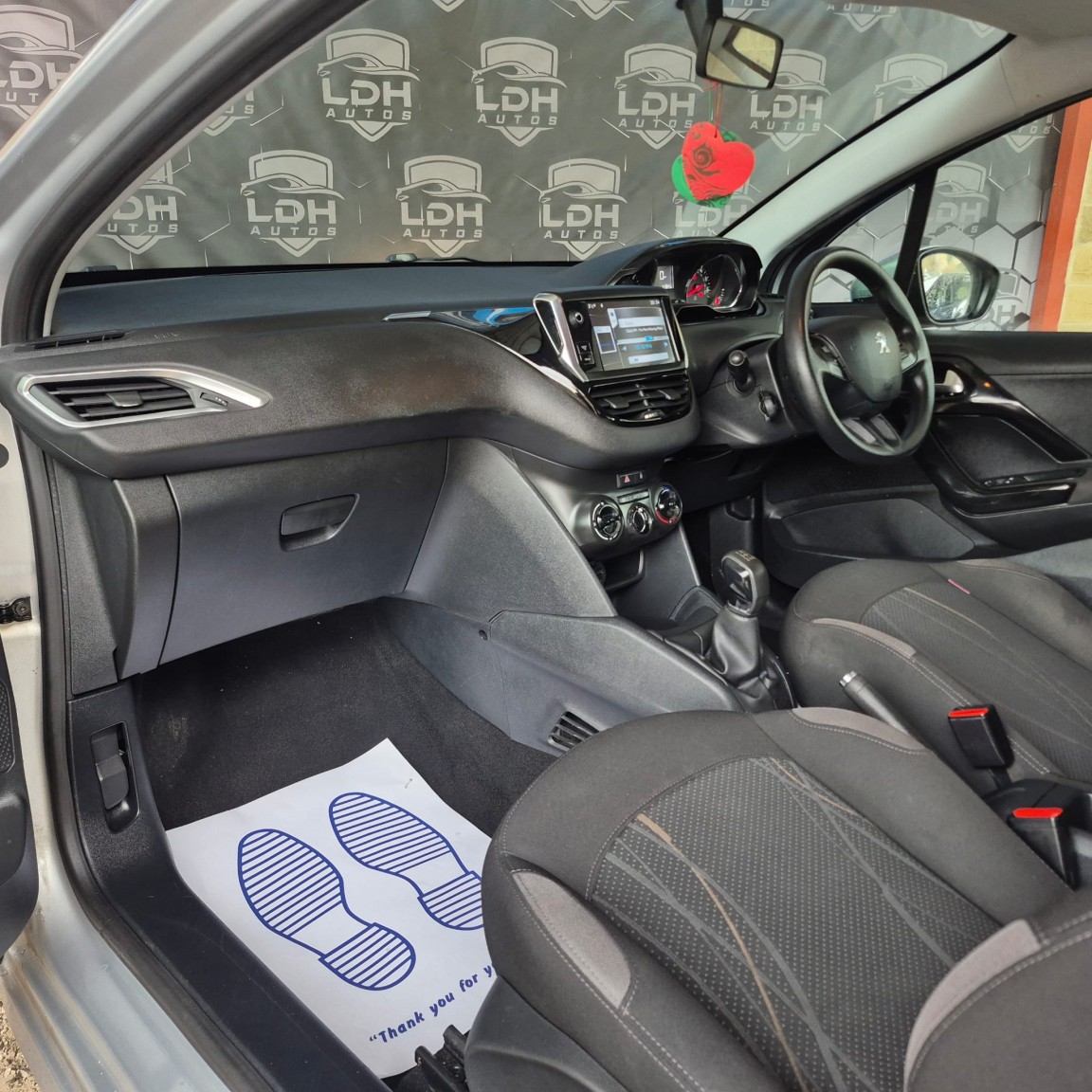 Used Peugeot 208 2013 for sale - 76483020: Photo 10