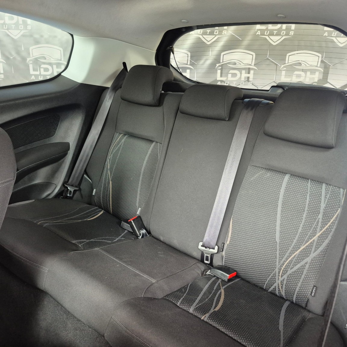 Used Peugeot 208 2013 for sale - 76483020: Photo 14