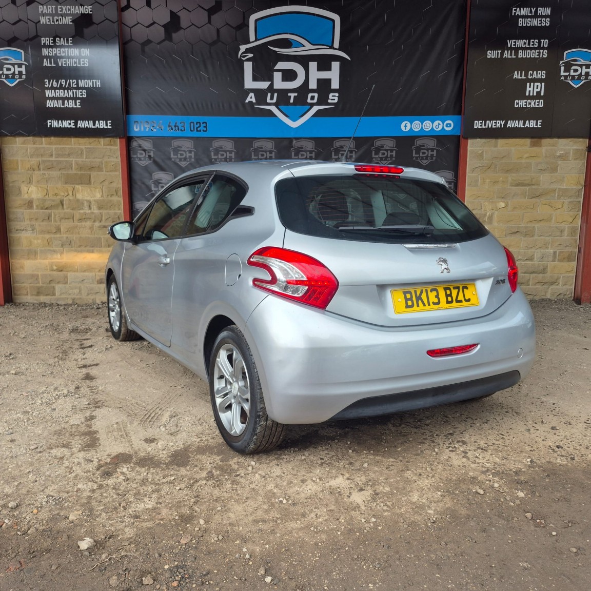 Used Peugeot 208 2013 for sale - 76483020: Photo 5