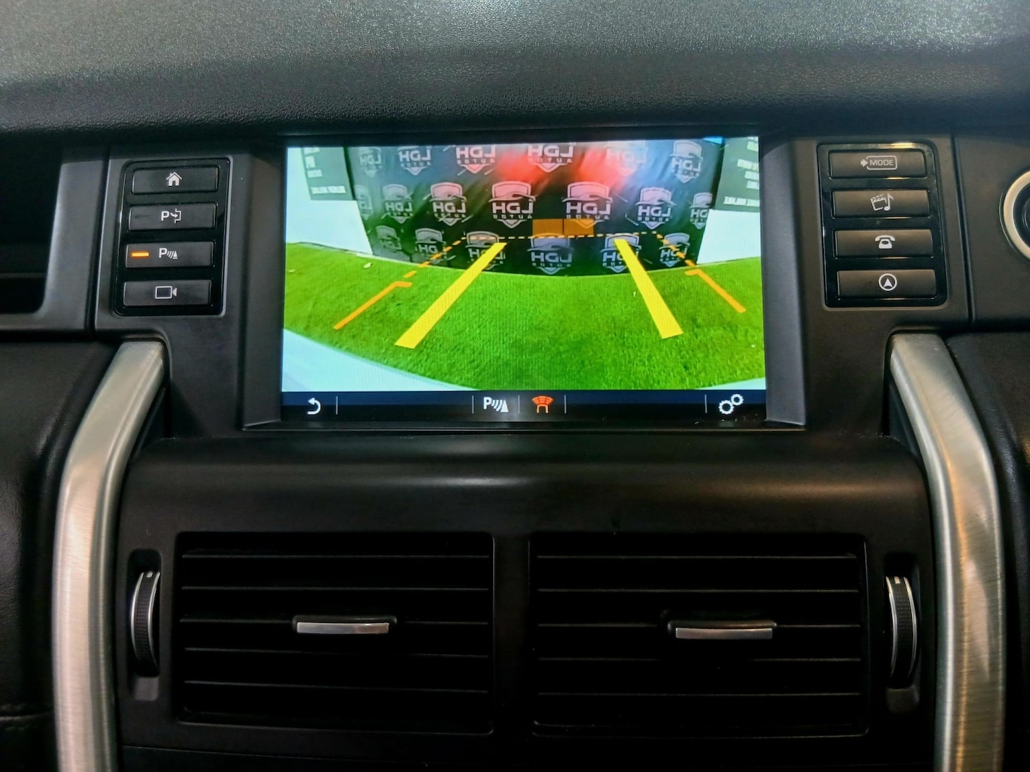 Used Land Rover Discovery Sport 2015 for sale - 78038983: Photo 23