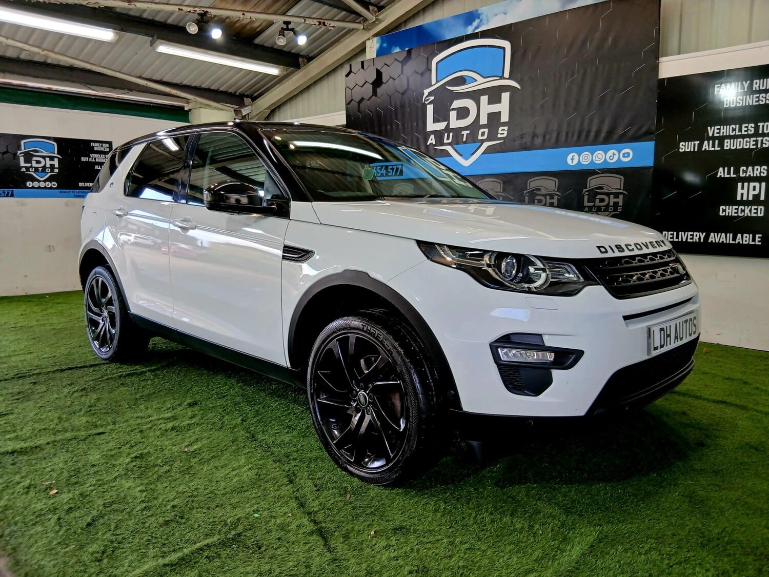 Used Land Rover Discovery Sport 2015 for sale - 78038983: Photo 3