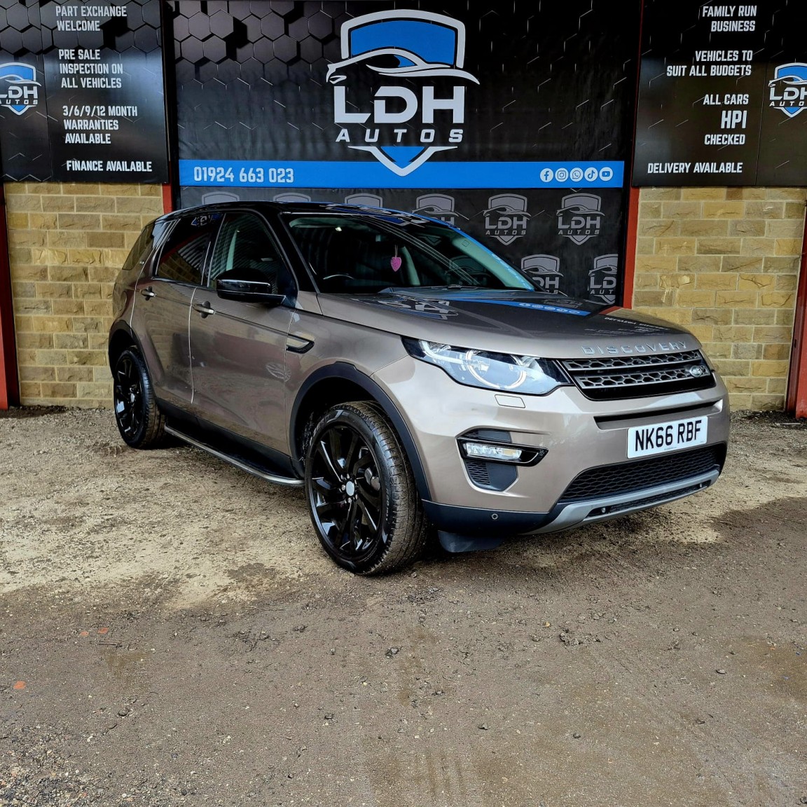 Used Land Rover Discovery Sport 2016 for sale - 76884878: Photo 1