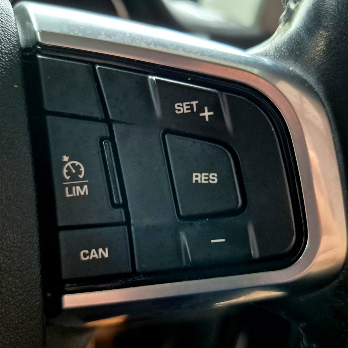 Used Land Rover Discovery Sport 2016 for sale - 76884878: Photo 17