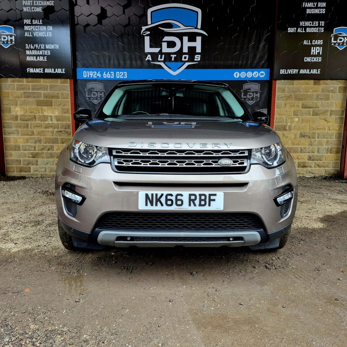 Used Land Rover Discovery Sport 2016 for sale - 76884878: Photo 2