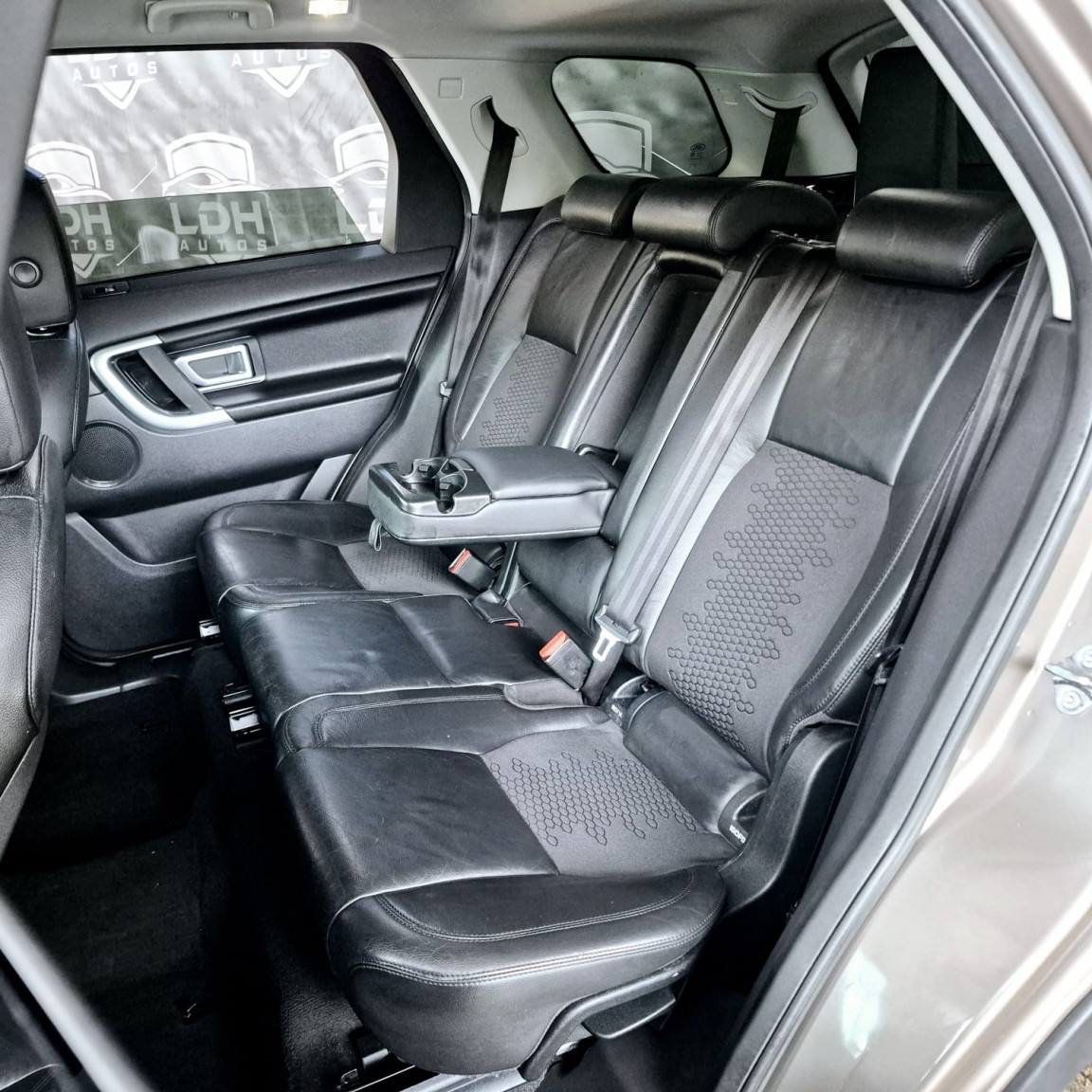 Used Land Rover Discovery Sport 2016 for sale - 76884878: Photo 21