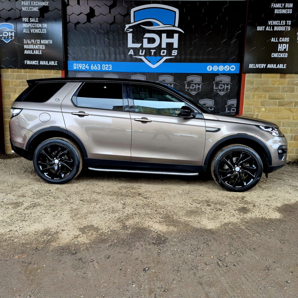 Used Land Rover Discovery Sport 2016 for sale - 76884878: Photo 7