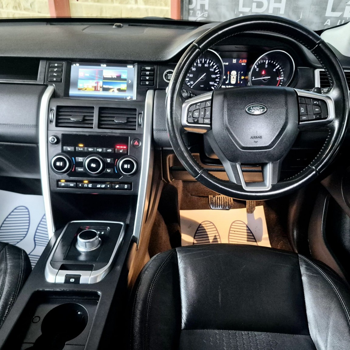 Used Land Rover Discovery Sport 2016 for sale - 76884878: Photo 9