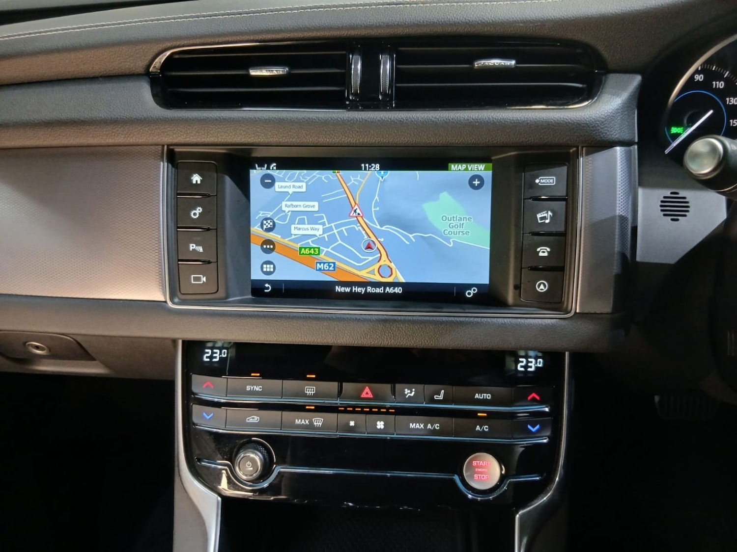 Used Jaguar XF 2017 for sale - 77296811: Photo 15