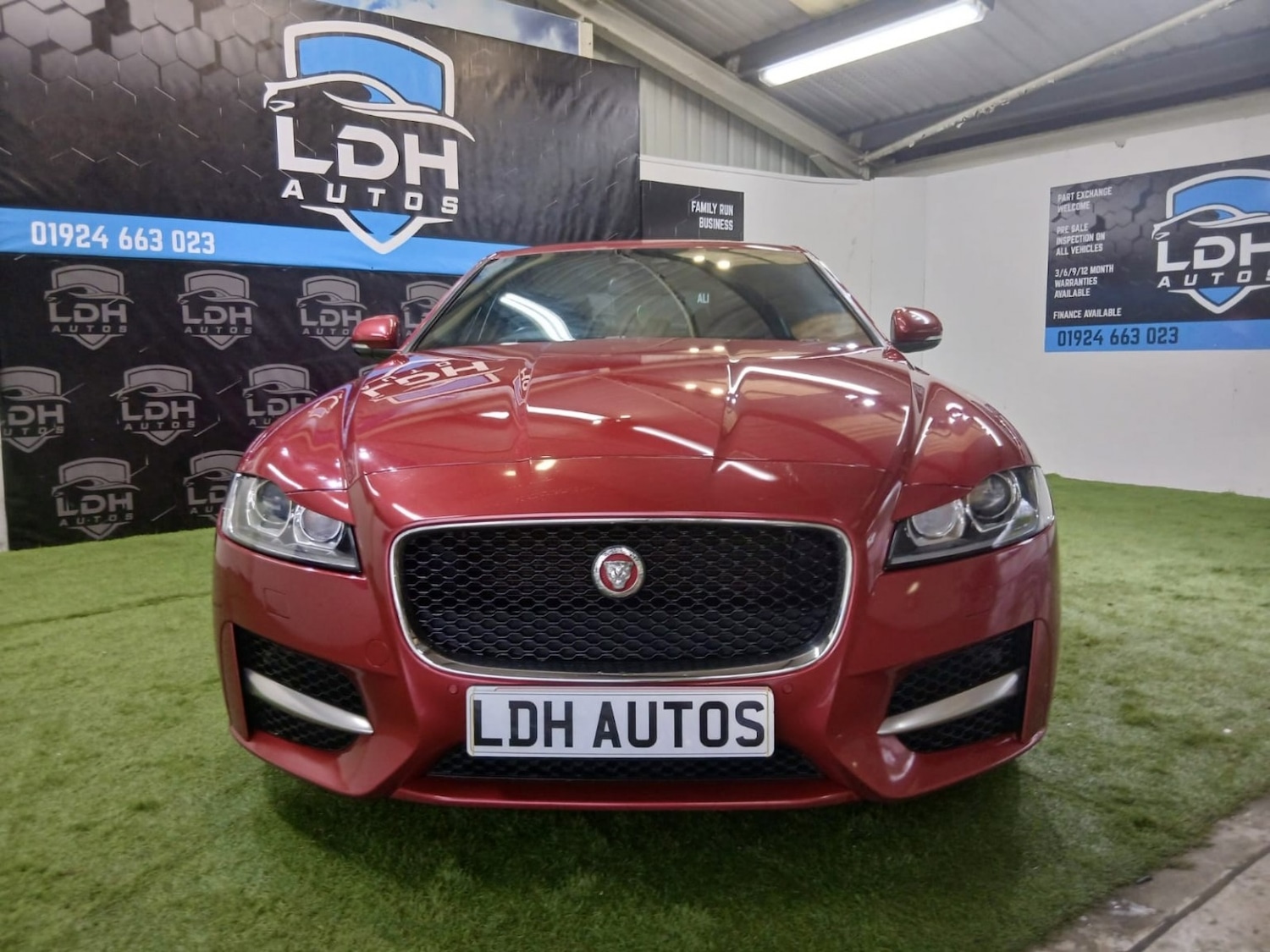Used Jaguar XF 2017 for sale - 77296811: Photo 7