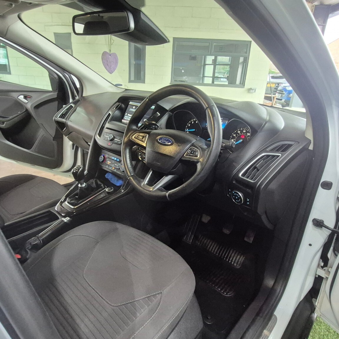 Used Ford Focus 2015 for sale - 77001517: Photo 14