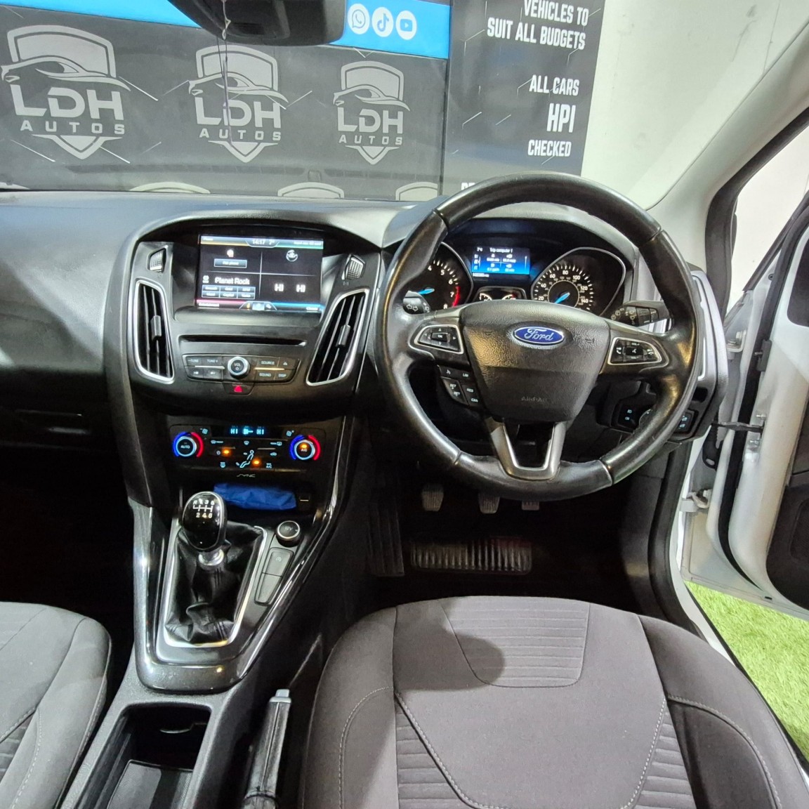 Used Ford Focus 2015 for sale - 77001517: Photo 16