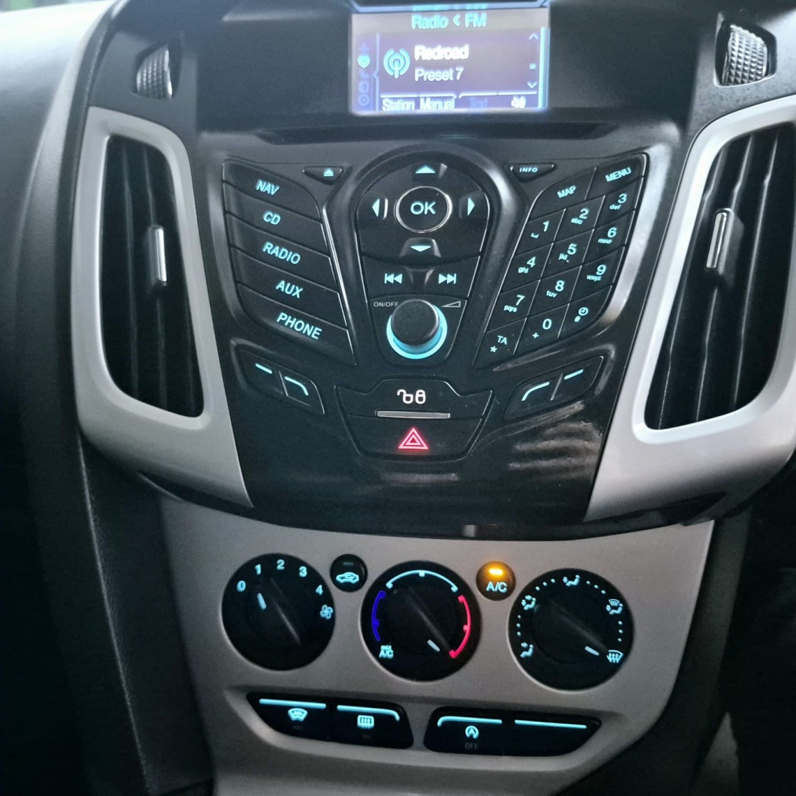 Used Ford Focus 2014 for sale - 76559949: Photo 12