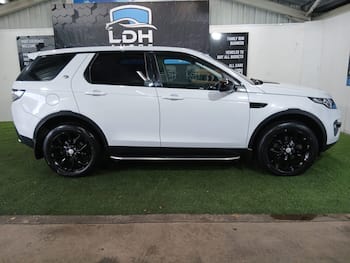 Used Land Rover Discovery Sport 2017 for sale - 79649645: Photo