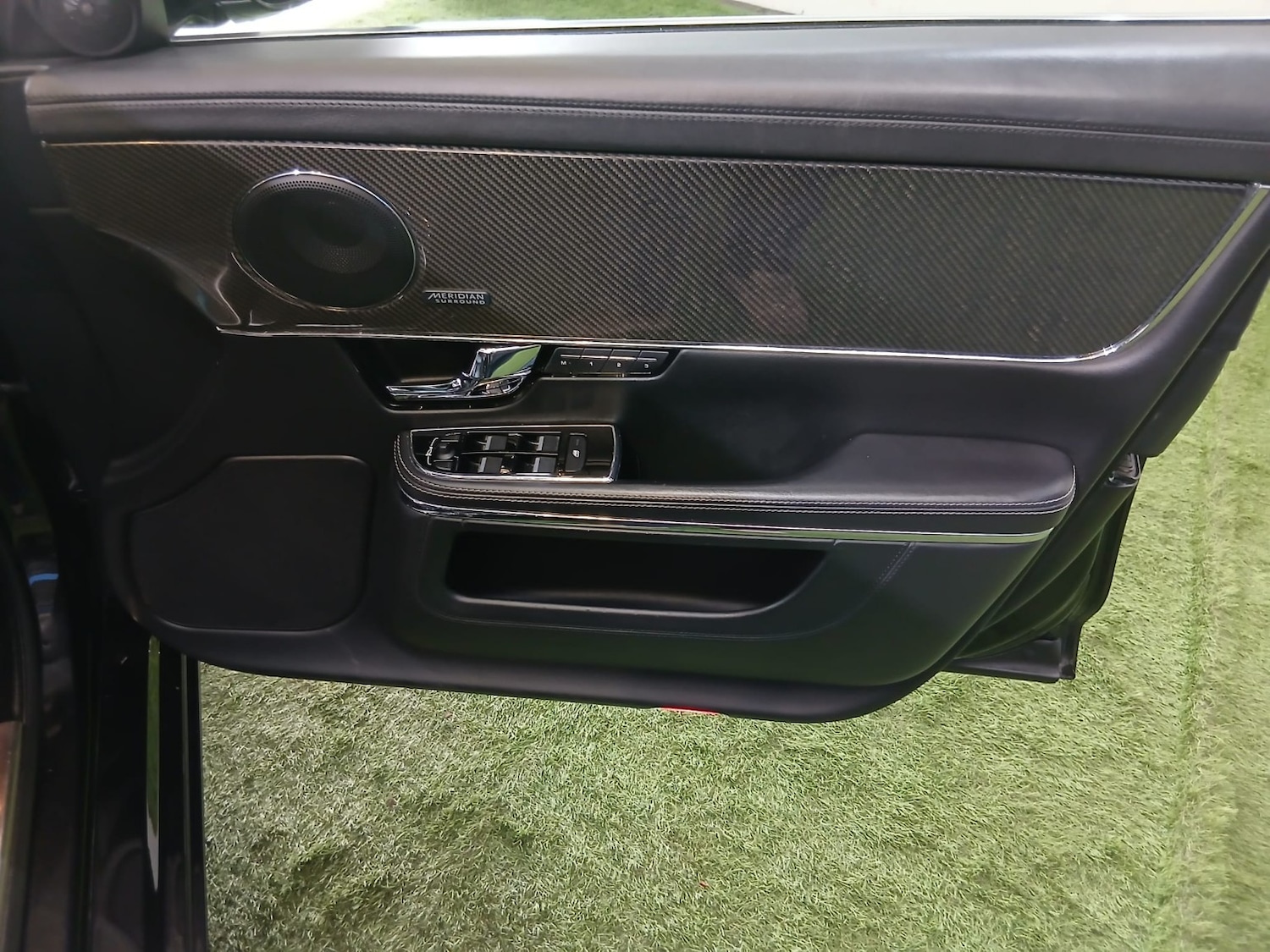 Used Jaguar XJ 2014 for sale - 77643836: Photo 18