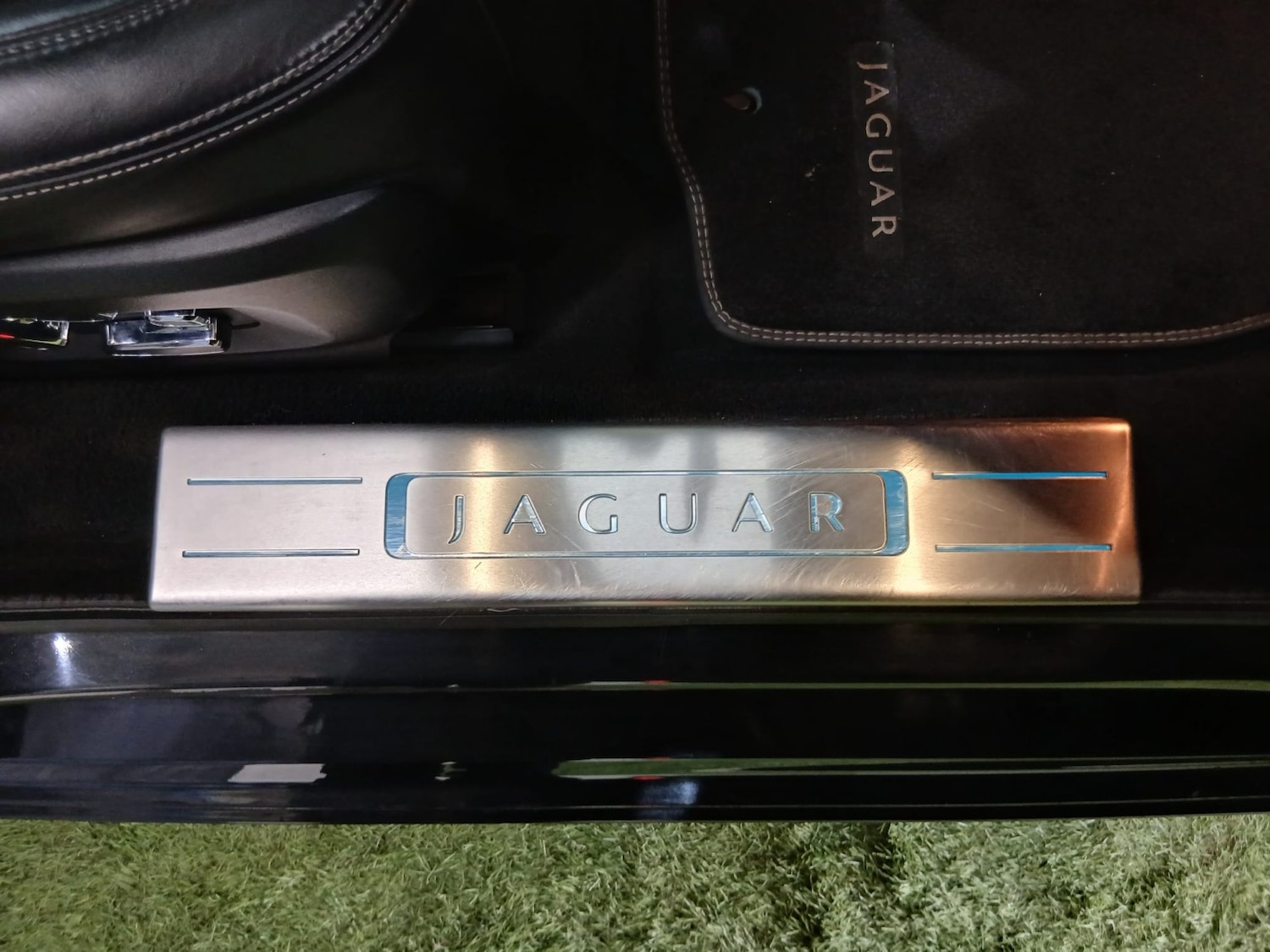 Used Jaguar XJ 2014 for sale - 77643836: Photo 35