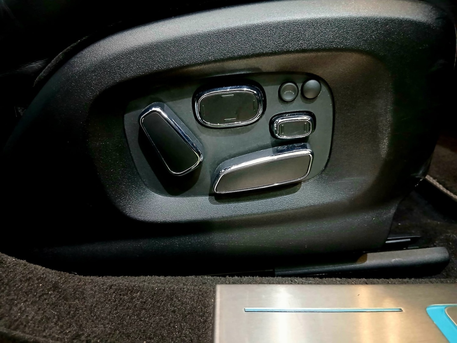 Used Jaguar XJ 2014 for sale - 77643836: Photo 36