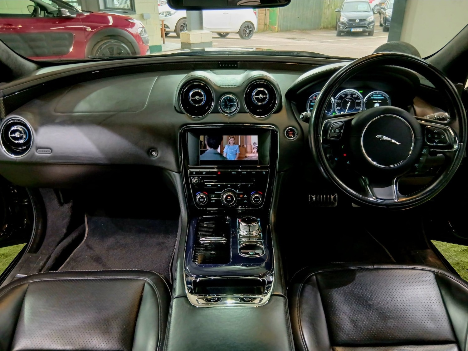 Used Jaguar XJ 2014 for sale - 77643836: Photo 38