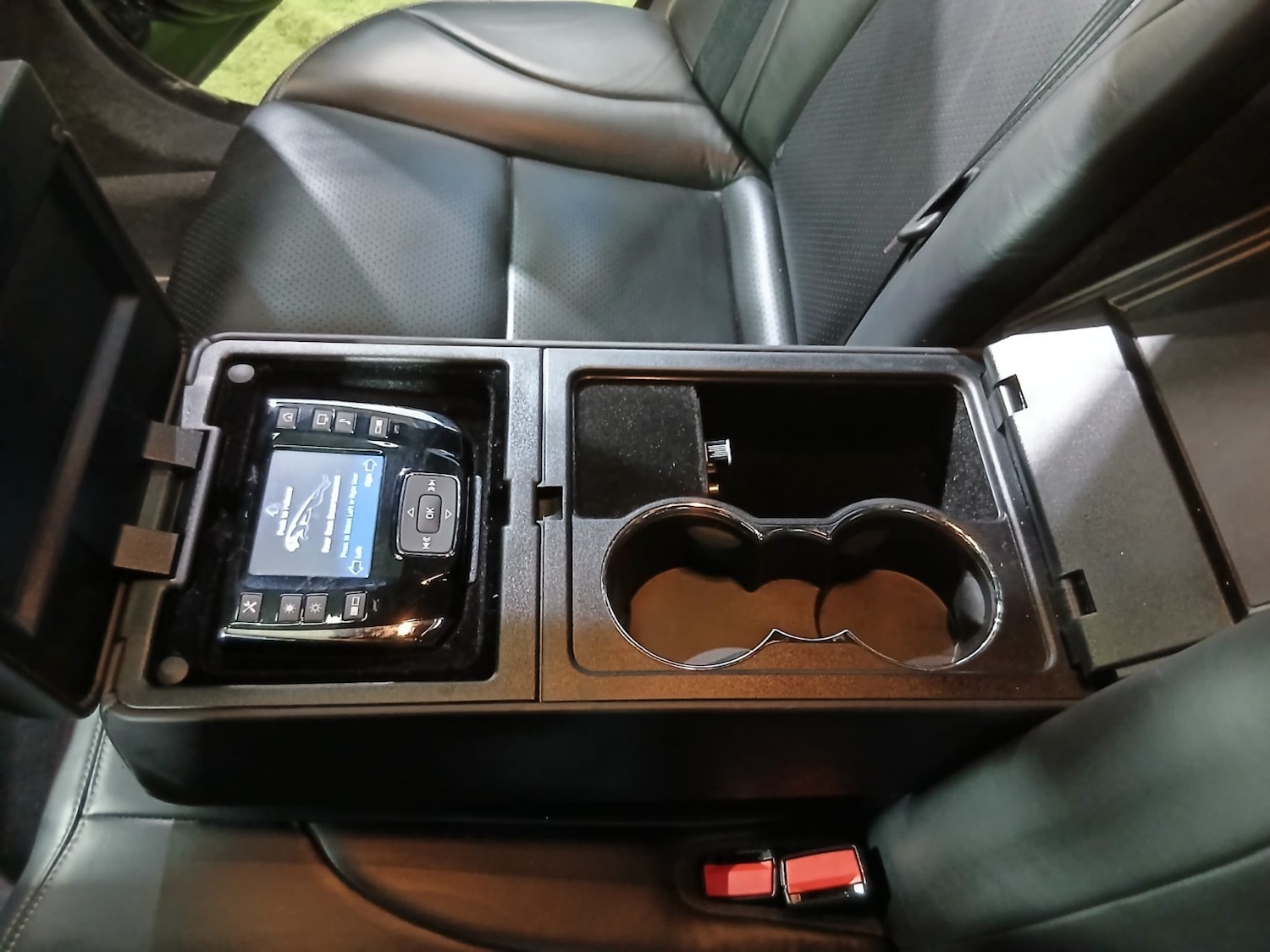 Used Jaguar XJ 2014 for sale - 77643836: Photo 52