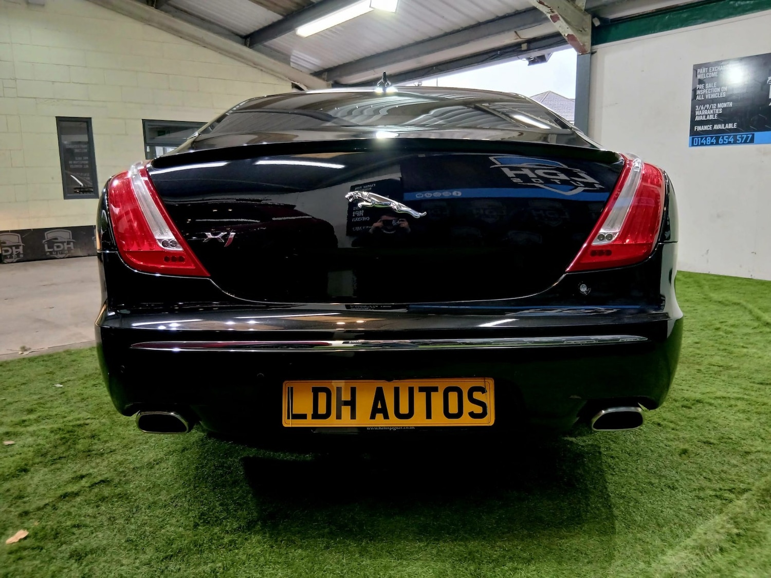 Used Jaguar XJ 2014 for sale - 77643836: Photo 6