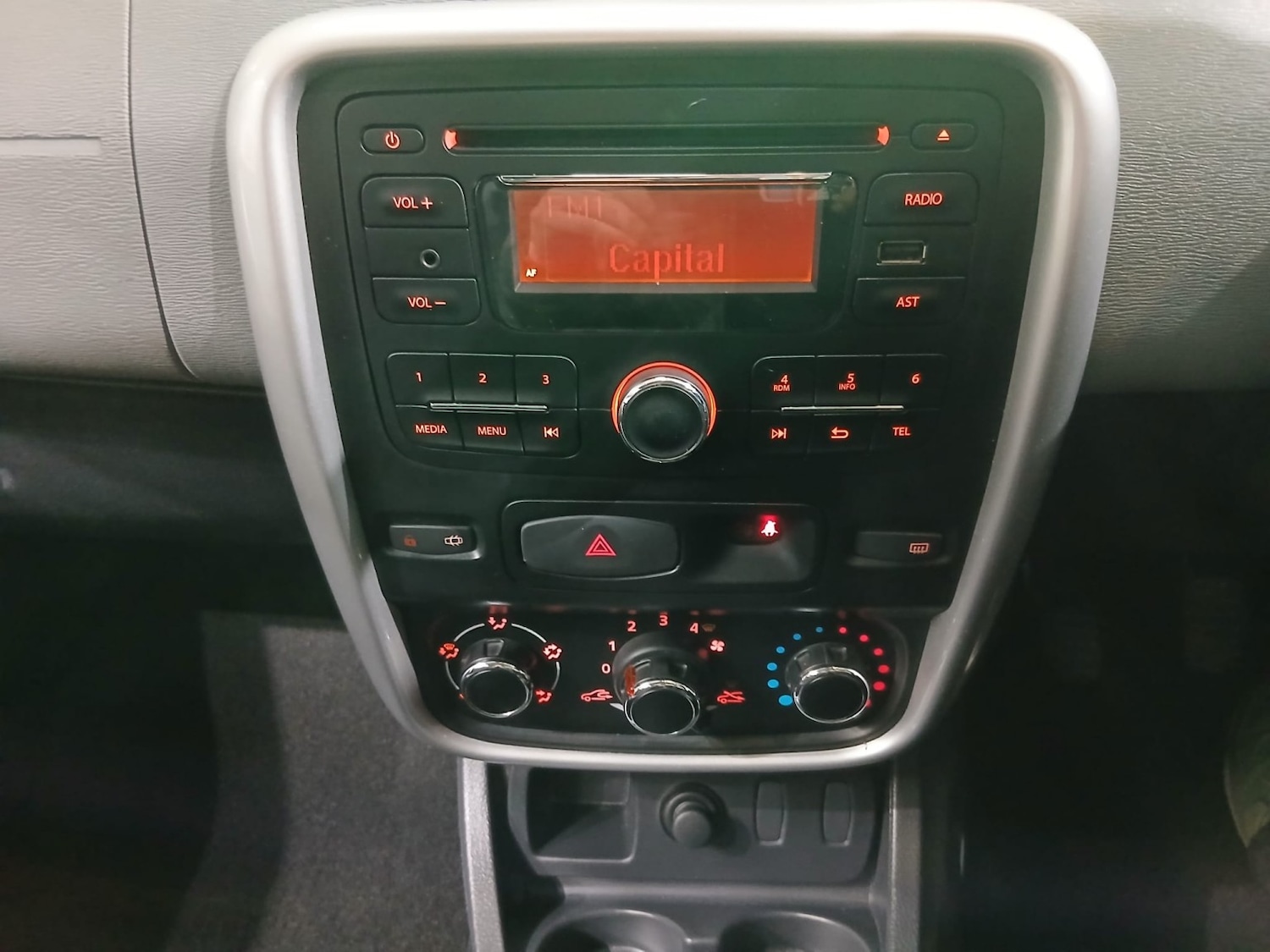 Used Dacia Duster 2013 for sale - 77398389: Photo 13