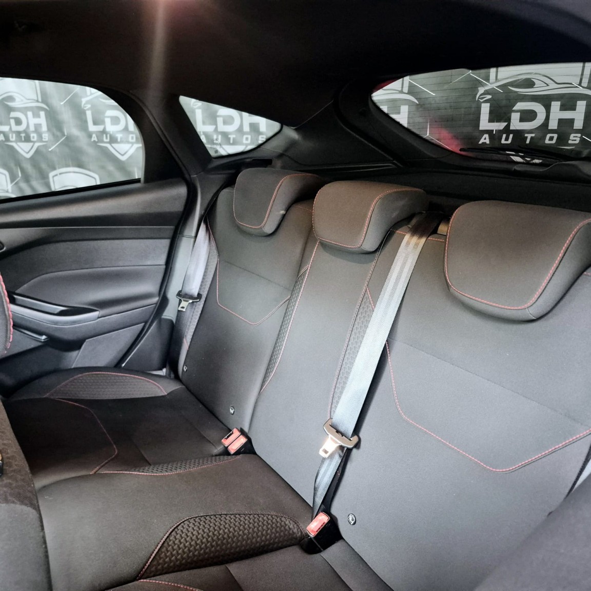 Used Ford Focus 2017 for sale - 76559939: Photo 18