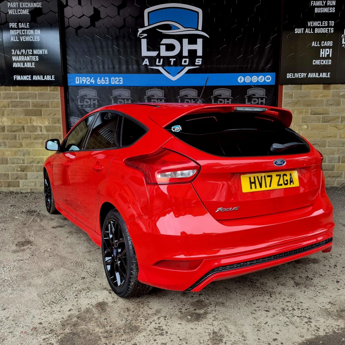 Used Ford Focus 2017 for sale - 76559939: Photo 5