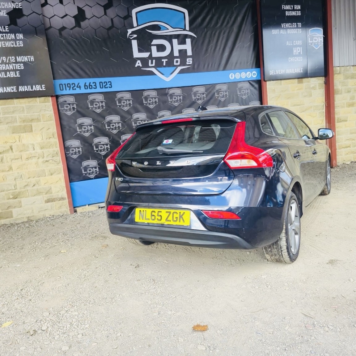 Used Volvo V40 2015 for sale - 76455487: Photo 8