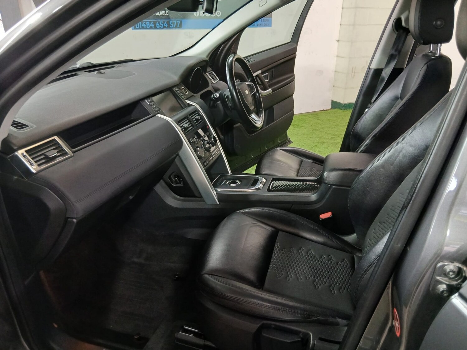 Used Land Rover Discovery Sport 2018 for sale - 77954020: Photo 11